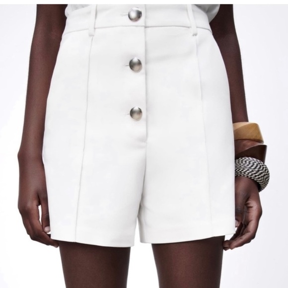 🐚 ZARA ELEGANT IVORY HIGH WAIST SHORTS! - Picture 9 of 10